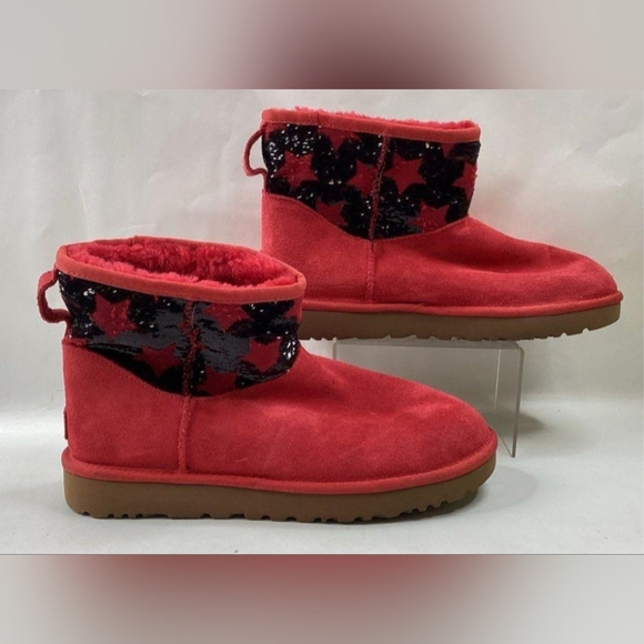 UGG CLASSIC MINI SEQUIN STARS WOMEN'S RED SUEDE BOOTS SIZE 10 - Picture 1 of 6